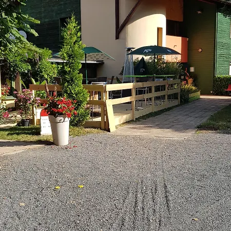 Le Pavillon Cours (Rhone)