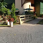Le Pavillon Cours (Rhone)