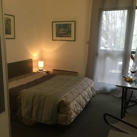 Le Pavillon Hotel 3*