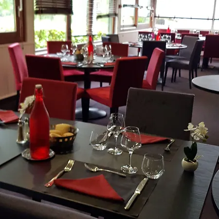 Le Pavillon Hotel 3*
