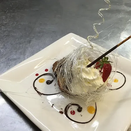 Hotel Le Pavillon Cours (Rhone)