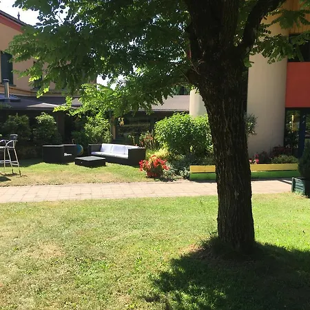 Hotel Le Pavillon