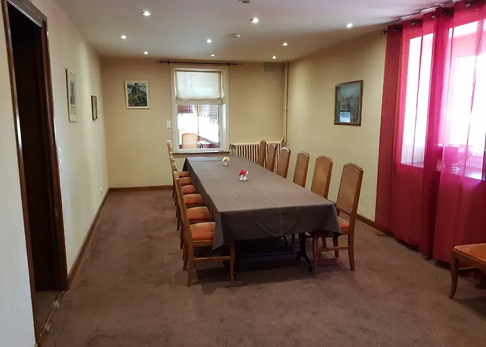 Le Pavillon 3* Cours (Rhone)
